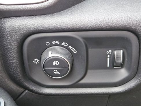 Used 2024 RAM 2500 Big Horn w/ Bed Utility Group image 15