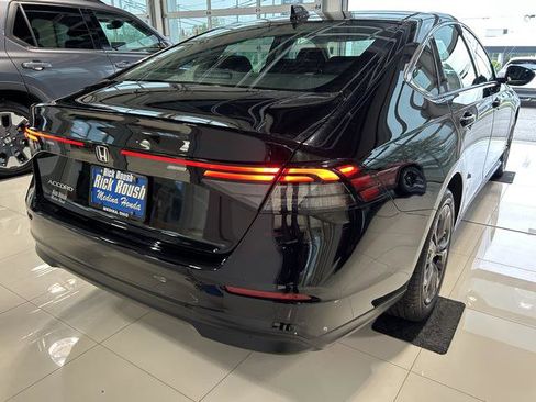 Used 2023 Honda Accord EX image 8