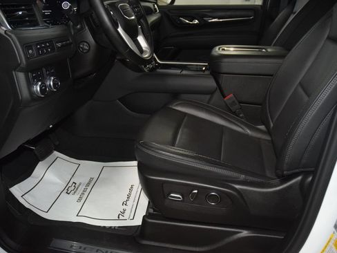 Used 2024 GMC Yukon XL Denali AWD/4WD image 41