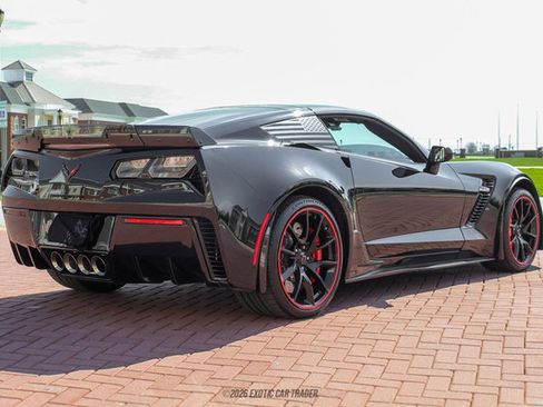 Used 2016 Chevrolet Corvette Z06 w/ Z07 Performance Package RWD image 8