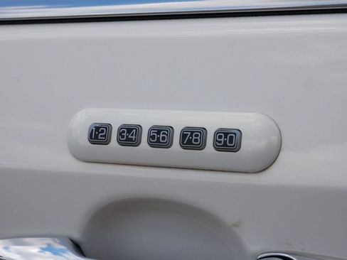 Used 2013 Lincoln MKX AWD image 14