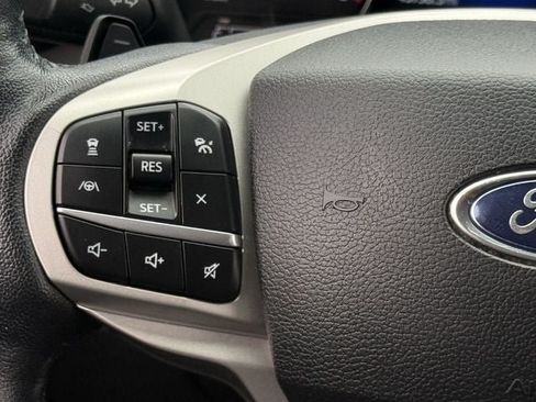 Used 2021 Ford Explorer Limited w/ Hybrid Equipment Group 310A AWD/4WD image 14