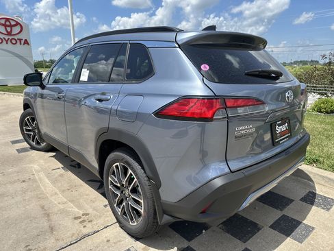 New 2026 Toyota Corolla Cross XLE w/ Convenience Package AWD/4WD image 4