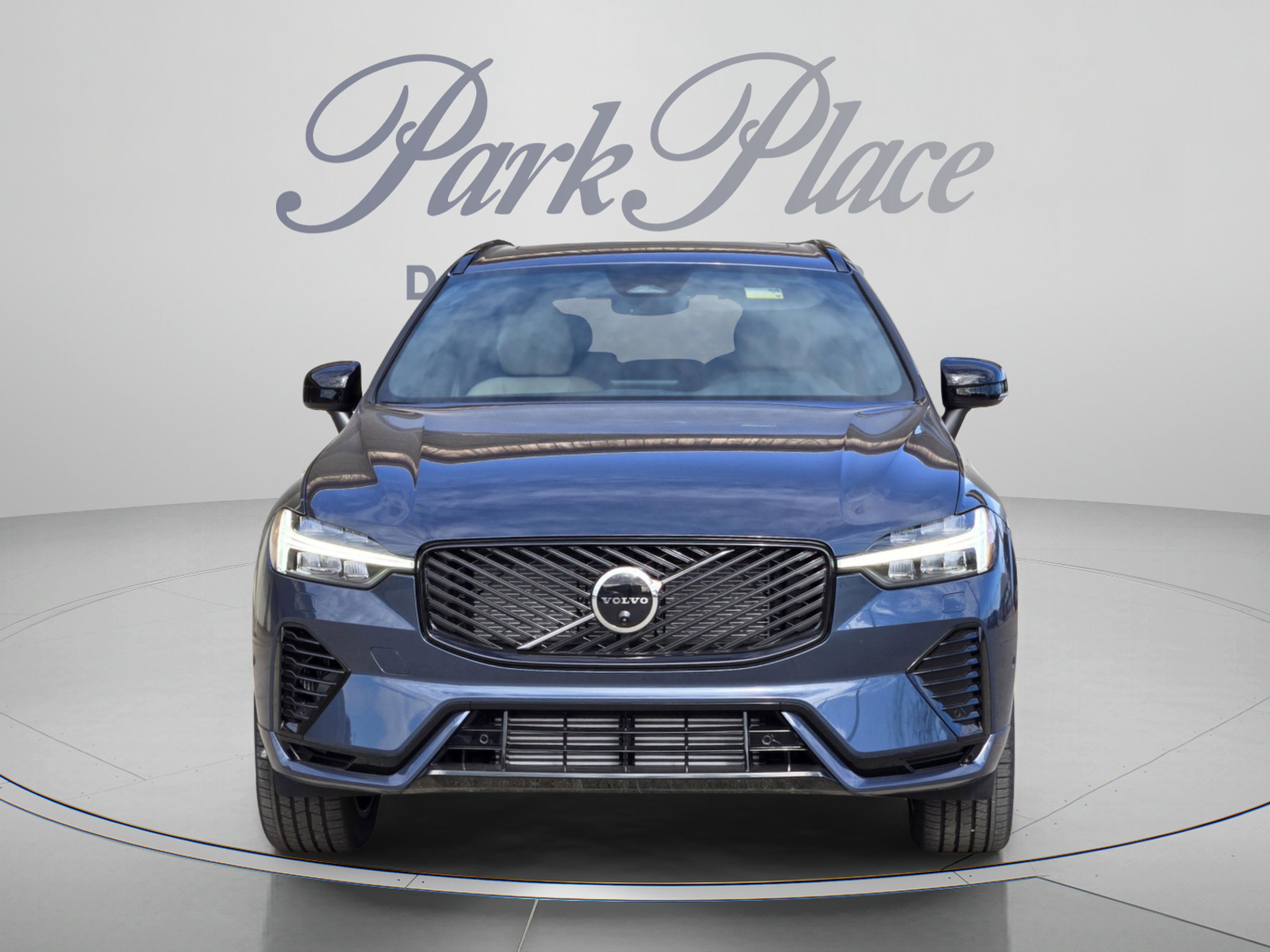 Used 2026 Volvo XC60 T8 Plus w/ Protection Package Premier AWD/4WD image 9