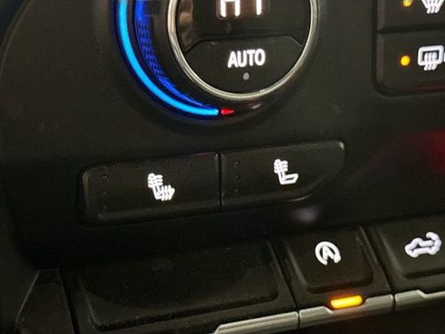 Used 2019 Chevrolet Silverado 1500 LT w/ All-Star Edition image 20