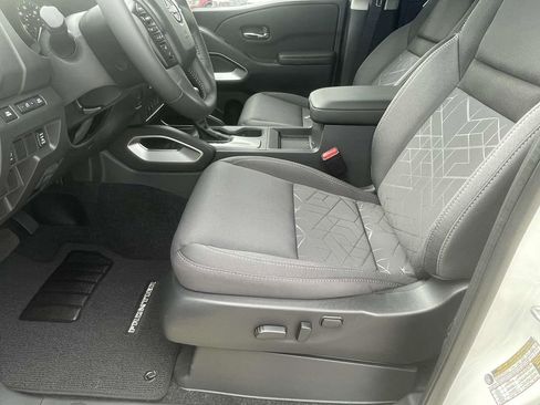New 2026 Nissan Frontier SV w/ SV Convenience Package image 13