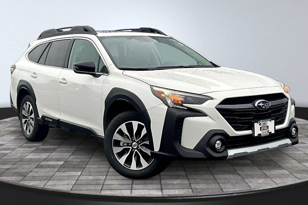 Used 2024 Subaru Outback Limited AWD/4WD image 3