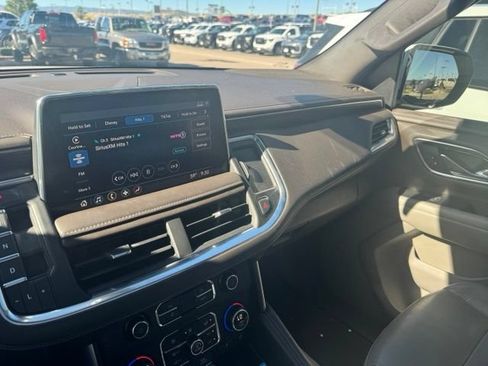 Used 2021 Chevrolet Tahoe LT w/ LT Signature Package AWD/4WD image 9