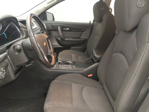 Used 2017 Chevrolet Traverse LT w/ Traveler's Package image 17
