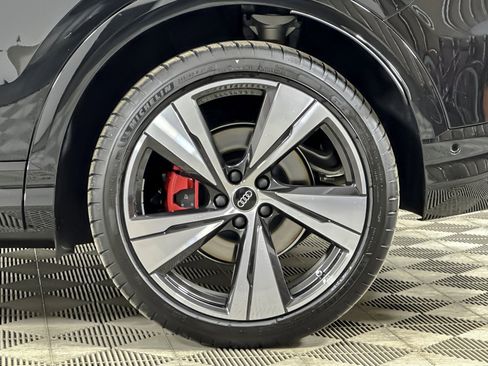 New 2025 Audi SQ5 Premium Plus image 23