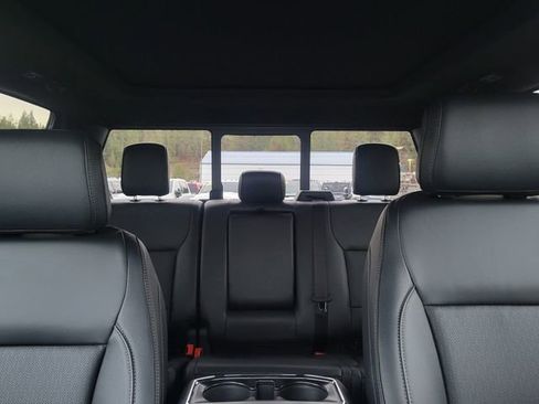 New 2025 Ford F150 Lariat w/ Equipment Group 502A High image 37