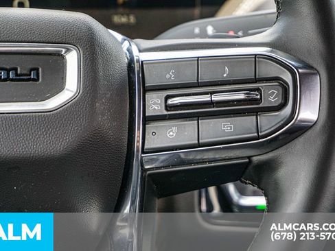 Used 2025 GMC Yukon XL Denali image 32