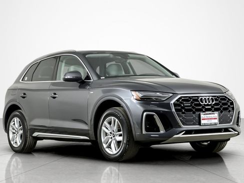 Used 2022 Audi Q5 2.0T Premium w/ Convenience Package image 7
