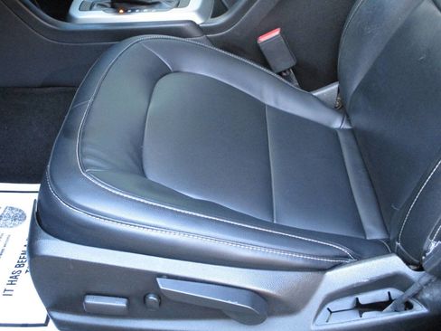 Used 2018 Chevrolet Colorado LT w/ Luxury Package, Chrome image 10