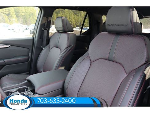 New 2025 Honda Pilot Black Edition image 24