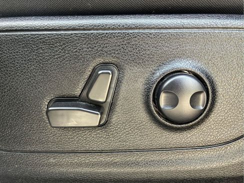 Used 2022 RAM 1500 Big Horn AWD/4WD image 15