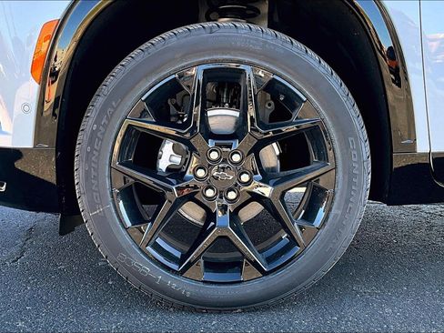 New 2026 Chevrolet Traverse RS image 12