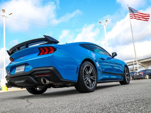 Used 2025 Ford Mustang Coupe w/ Wheel & Stripe Package RWD image 3