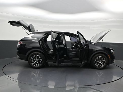 Used 2023 Kia Sportage EX FWD image 33