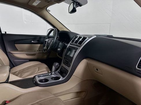 Used 2010 GMC Acadia SLT image 29