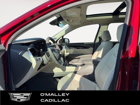 Certified 2023 Cadillac XT6 Premium Luxury w/ LPO, Floor Liner Package AWD/4WD image 10