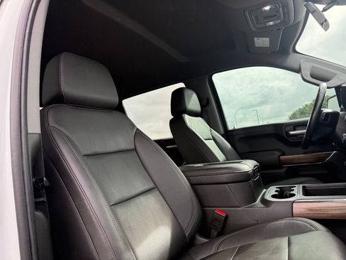Used 2021 Chevrolet Silverado 1500 LT Trail Boss w/ Convenience Package II AWD/4WD image 25