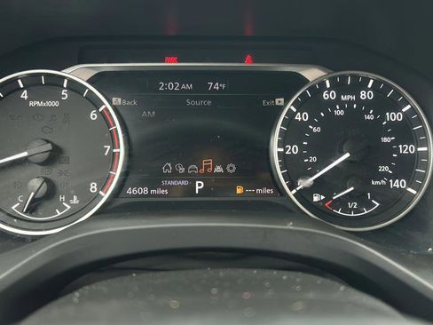 Used 2025 Nissan Rogue SV w/ SV Premium Package image 13