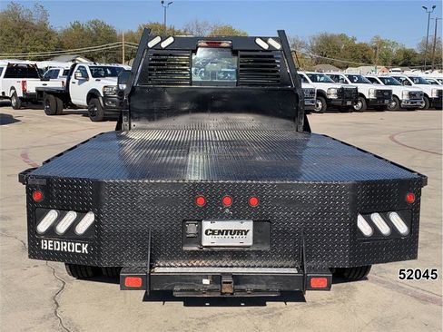 Used 2022 Ford F550 4x4 Crew Cab Super Duty w/ Power Equipment Group image 7