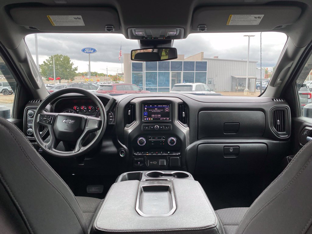 Used 2025 Chevrolet Silverado 2500 Custom w/ Custom Value Package AWD/4WD image 33