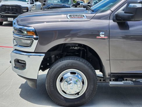 New 2026 RAM 3500 Tradesman AWD/4WD image 10