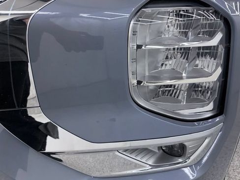 Used 2025 Mitsubishi Outlander SEL FWD image 8