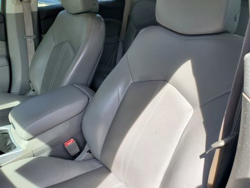 Used 2010 Cadillac SRX Performance image 22