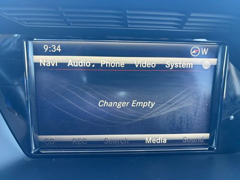 Used 2013 Mercedes-Benz GLK 350 2WD image 23