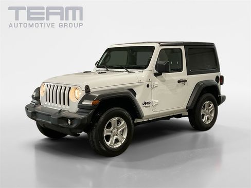 Used 2021 Jeep Wrangler Sport S image 3