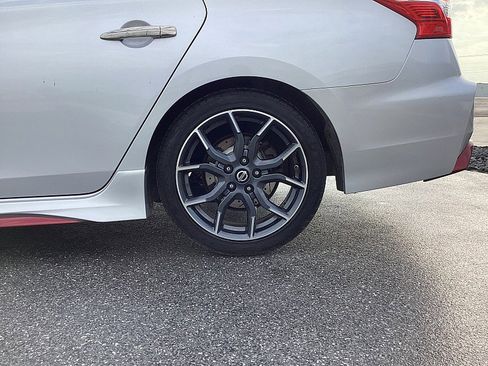 Used 2017 Nissan Sentra NISMO w/ NISMO Premium Package image 20