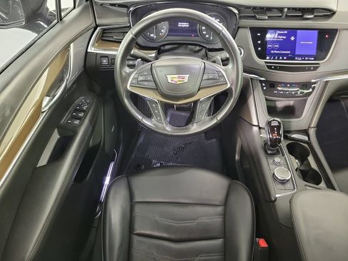 Certified 2023 Cadillac XT5 Sportv w/ Platinum Package AWD/4WD image 17