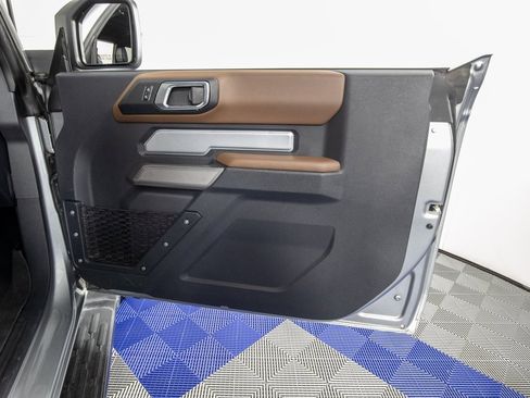 Used 2023 Ford Bronco Outer Banks image 14