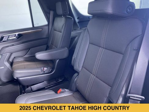 Used 2025 Chevrolet Tahoe High Country AWD/4WD image 15
