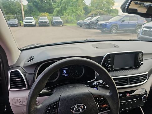 Used 2020 Hyundai Tucson Value FWD image 14