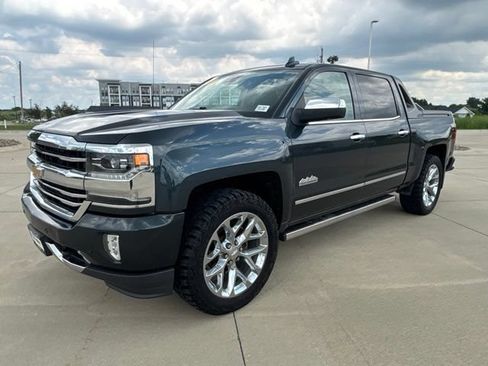 Used 2017 Chevrolet Silverado 1500 High Country w/ High Desert Package AWD/4WD image 32