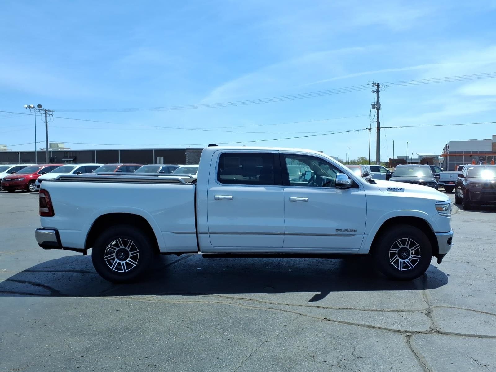 Used 2021 RAM 1500 Limited AWD/4WD image 2