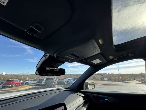 New 2026 Chevrolet Traverse LT image 21