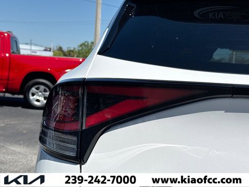 Used 2023 Kia Sportage EX image 10