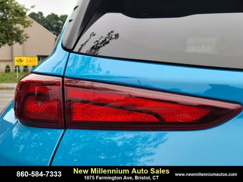 Used 2023 Hyundai Kona SEL w/ Cargo Package image 9