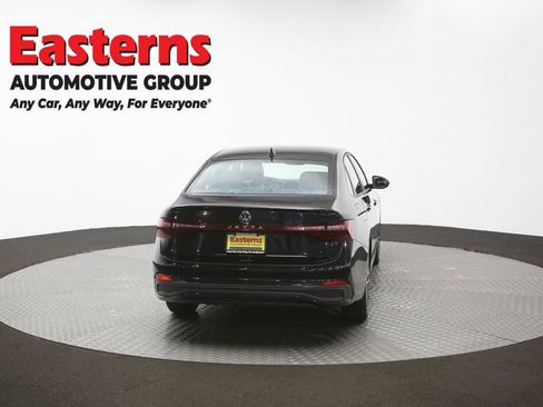 Used 2025 Volkswagen Jetta Sport FWD image 36