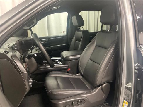 Used 2025 Chevrolet Tahoe LT image 10