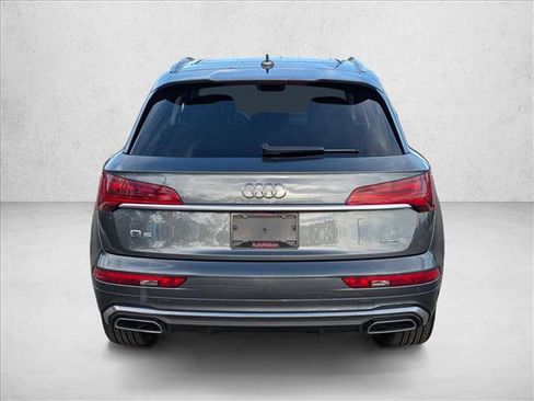 Certified 2025 Audi Q5 2.0T Premium Plus image 7