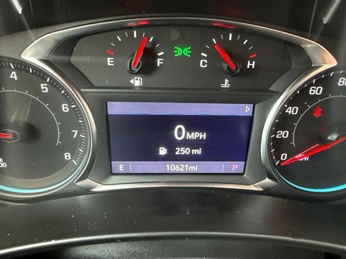 Used 2023 Chevrolet Equinox Premier FWD image 10