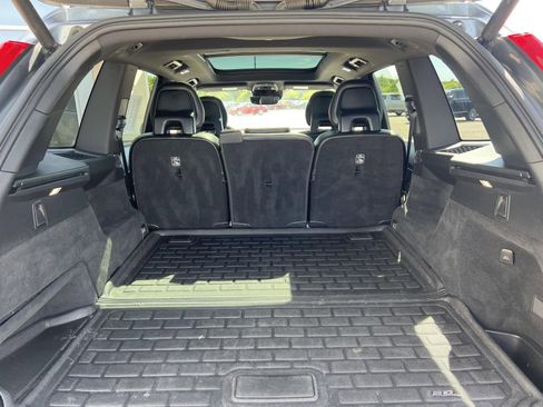 Used 2018 Volvo XC90 T5 R-Design w/ Convenience Package AWD/4WD image 14