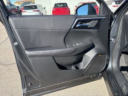 New 2026 Mitsubishi Outlander SE FWD image 28